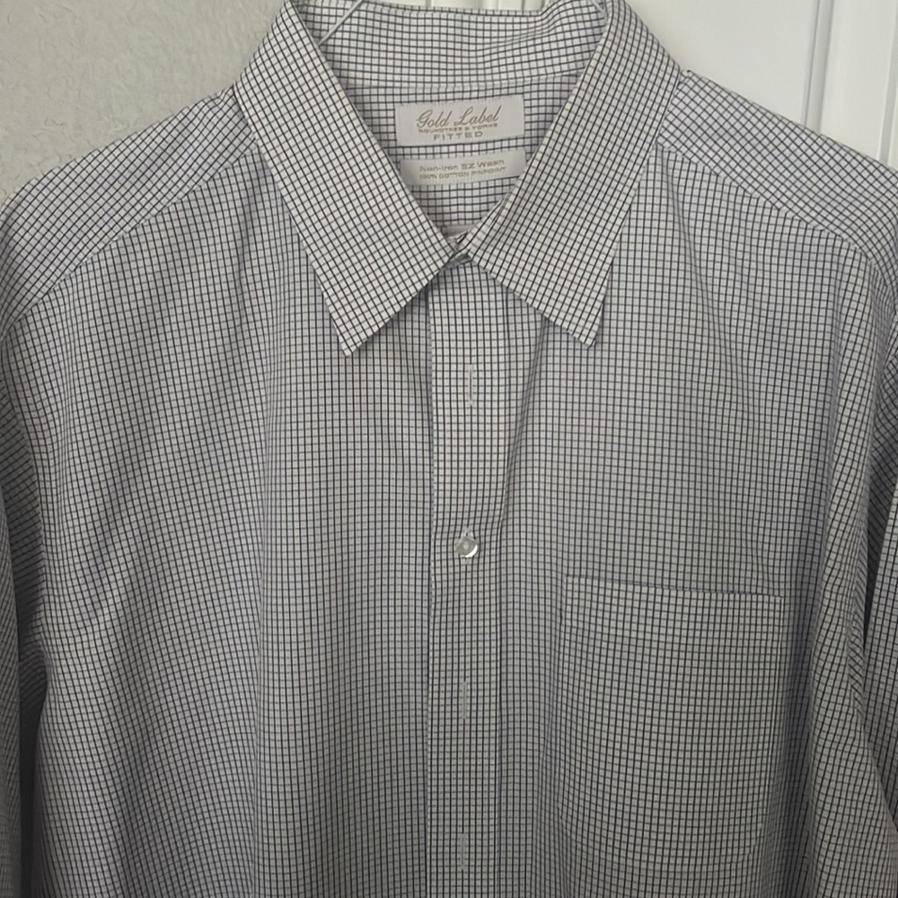 RoundTree & Yorke Mens Dress Shirt